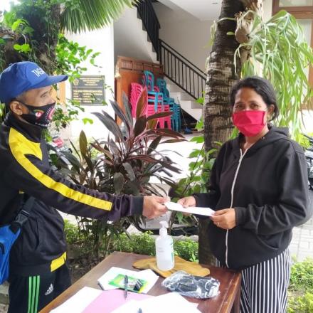 Pemdes Padangsambian Kaja Salurkan BLT-DD Tahap 3 kepada 30 KPM