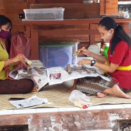 Konservasi Lontar Sebagai Upaya Pelestarian Ilmu Pengetahuan, Sastra dan Budaya Bali