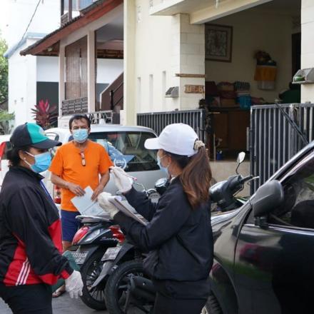 Satgas Penanganan COVID-19 Desa Padangsambian Kaja Lakukan 3T