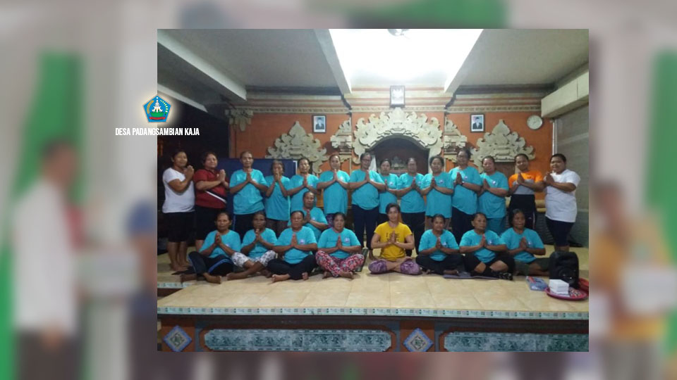 Kegiatan Yoga Lansia di Desa Padangsambian Kaja