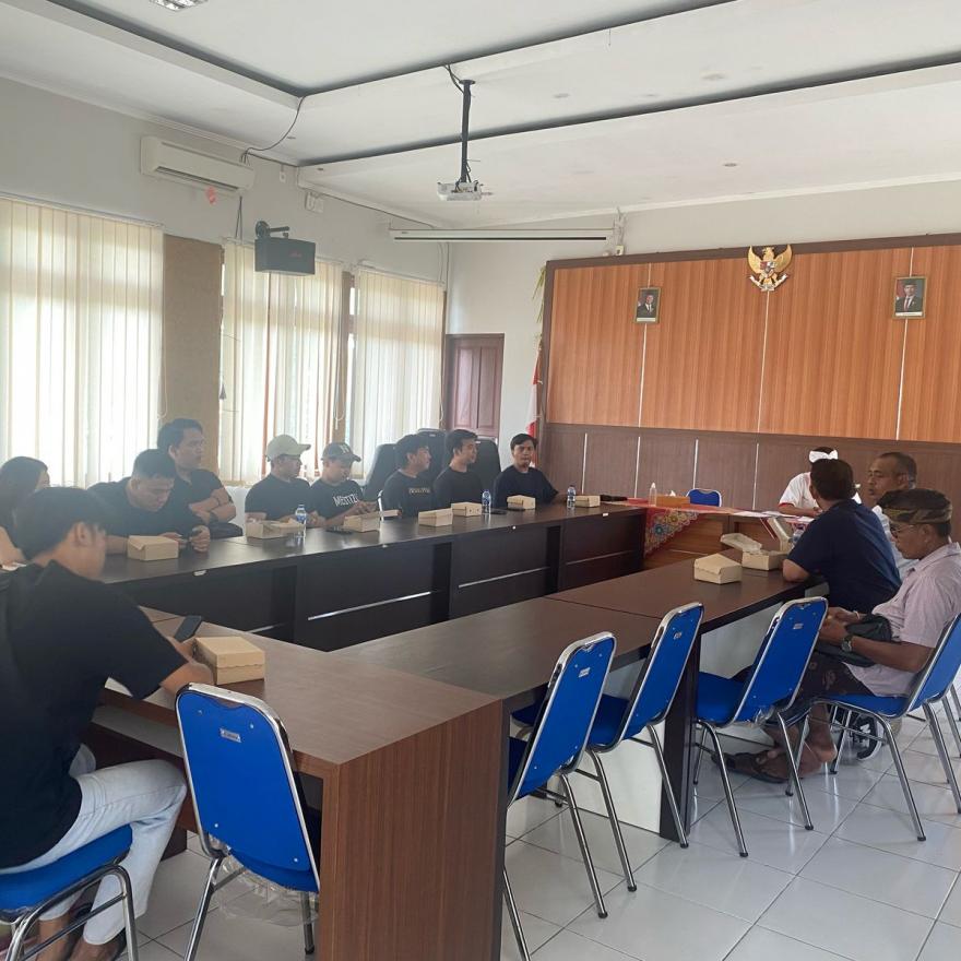 Rapat Koordinasi dengan Lembaga Adat Desa
